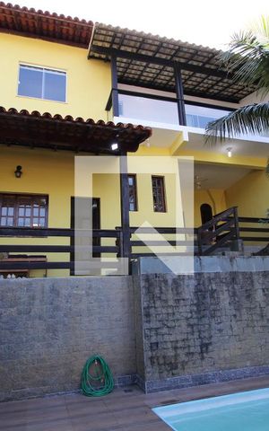 Casa de condomínio à venda com 320m², 5 quartos e 2 vagasFachada Interna