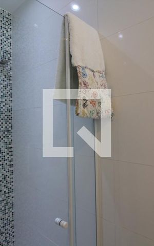 Casa de condomínio à venda com 320m², 5 quartos e 2 vagasQuarto 3 Banheiro da Suíte