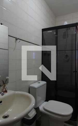 Casa de condomínio à venda com 320m², 5 quartos e 2 vagasBanheiro Social 2