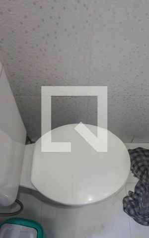 Casa para alugar com 34m², 1 quarto e sem vagaQuarto 1 - Banheiro 