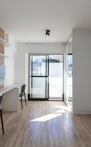 Apartamento à venda com 28m², 1 quarto e sem vagaSala e Quarto