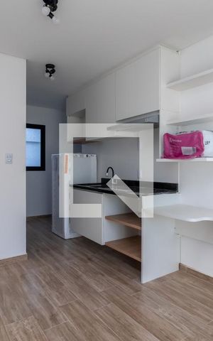 Apartamento à venda com 28m², 1 quarto e sem vagaSala e Quarto