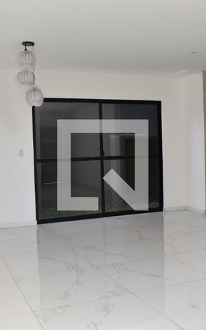 Casa para alugar com 152m², 3 quartos e 1 vagaSala