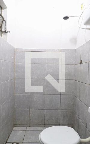 Casa para alugar com 30m², 1 quarto e sem vaga Casa para alugar com 30m², 1 quarto e sem vagaBanheiro