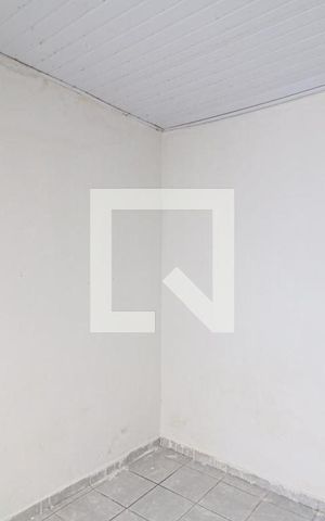 Casa para alugar com 30m², 1 quarto e sem vaga Casa para alugar com 30m², 1 quarto e sem vagaQuarto