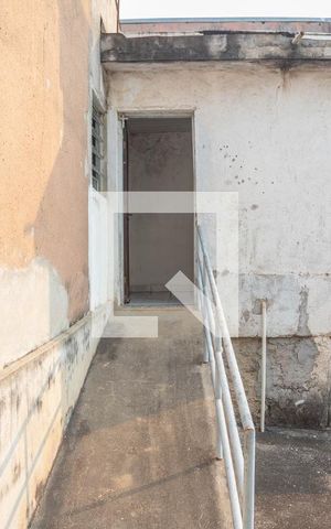 Casa à venda com 94m², 2 quartos e 3 vagas Casa à venda com 94m², 2 quartos e 3 vagasQuintal