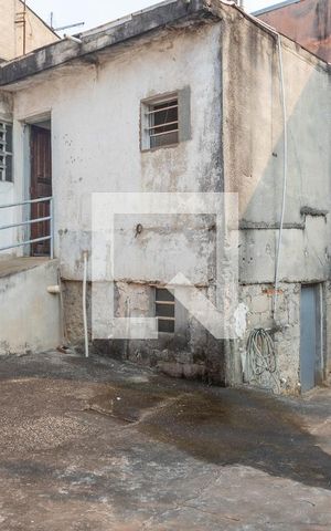 Casa à venda com 94m², 2 quartos e 3 vagas Casa à venda com 94m², 2 quartos e 3 vagasQuintal