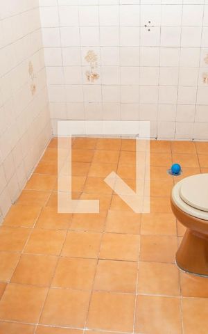Casa à venda com 94m², 2 quartos e 3 vagas Casa à venda com 94m², 2 quartos e 3 vagasBanheiro 1