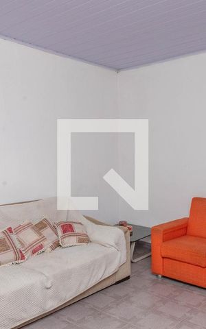 Casa à venda com 94m², 2 quartos e 3 vagas Casa à venda com 94m², 2 quartos e 3 vagasSala