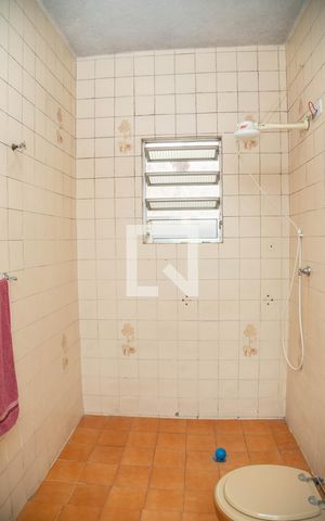 Casa à venda com 94m², 2 quartos e 3 vagas Casa à venda com 94m², 2 quartos e 3 vagasBanheiro 1