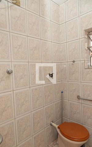 Casa à venda com 94m², 2 quartos e 3 vagas Casa à venda com 94m², 2 quartos e 3 vagasBanheiro 2