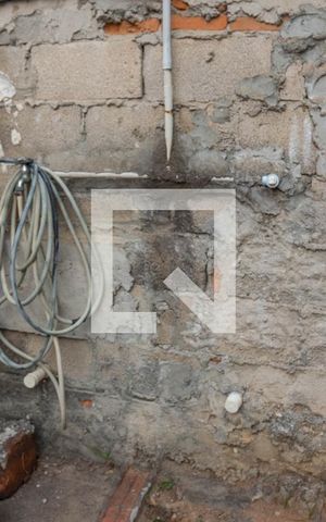 Casa à venda com 94m², 2 quartos e 3 vagas Casa à venda com 94m², 2 quartos e 3 vagasÁrea de serviço