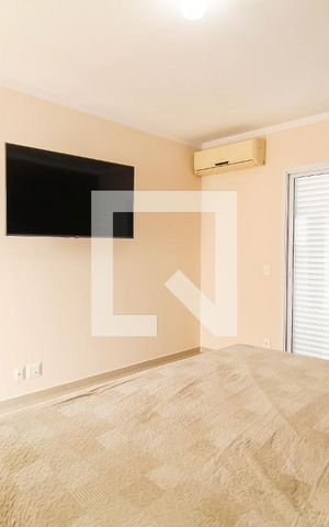 Casa à venda com 270m², 5 quartos e 3 vagas Casa à venda com 270m², 5 quartos e 3 vagasQuarto 1 - Suíte