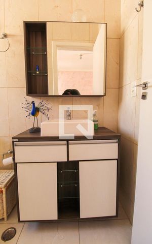 Casa à venda com 270m², 5 quartos e 3 vagas Casa à venda com 270m², 5 quartos e 3 vagasBanheiro da Suíte 4