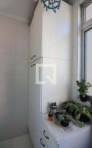 Apartamento à venda com 78m², 2 quartos e 1 vagaÁrea de Serviço