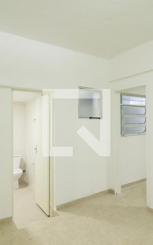 Casa de condomínio para alugar com 40m², 1 quarto e sem vagaSala/Quarto