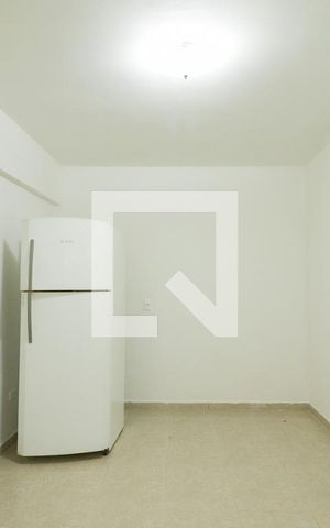 Casa de condomínio para alugar com 40m², 1 quarto e sem vagaSala/Quarto