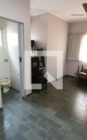 Casa à venda com 250m², 5 quartos e 2 vagasQuarto Suíte 5