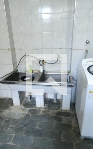 Casa à venda com 250m², 5 quartos e 2 vagasÁrea de Serviço
