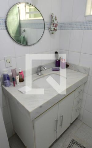 Casa à venda com 250m², 5 quartos e 2 vagasBanheiro 2 - Suíte