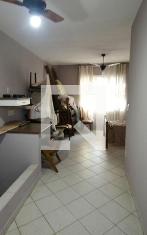Casa à venda com 250m², 5 quartos e 2 vagasQuarto Suíte 4