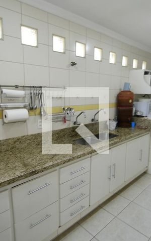 Casa à venda com 250m², 5 quartos e 2 vagasCozinha