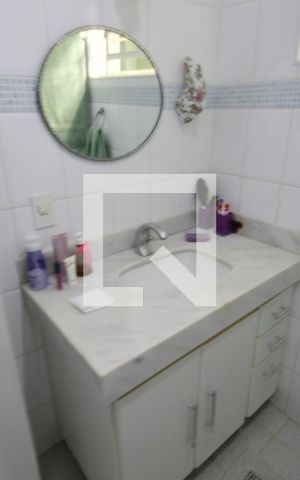 Casa à venda com 250m², 5 quartos e 2 vagasBanheiro 2 - Suíte