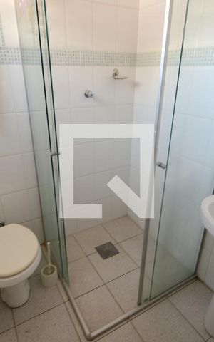Casa à venda com 250m², 5 quartos e 2 vagasBanheiro 4 - Suíte