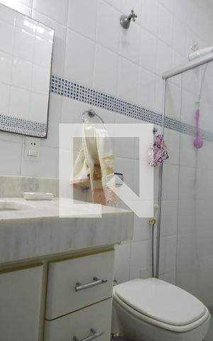 Casa à venda com 250m², 5 quartos e 2 vagasBanheiro 1 - Suíte