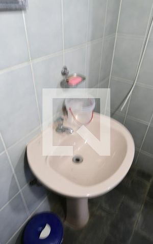 Casa à venda com 250m², 5 quartos e 2 vagasBanheiro de serviço