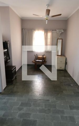 Casa à venda com 250m², 5 quartos e 2 vagasQuarto Suíte 5