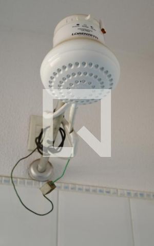 Casa à venda com 250m², 5 quartos e 2 vagasBanheiro 4 - Suíte