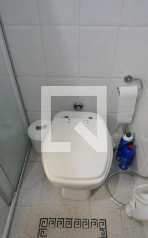 Casa à venda com 250m², 5 quartos e 2 vagasBanheiro 2 - Suíte