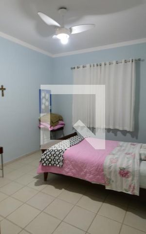 Casa à venda com 250m², 5 quartos e 2 vagasQuarto Suíte 2