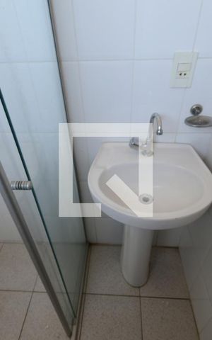 Casa à venda com 250m², 5 quartos e 2 vagasBanheiro 4 - Suíte