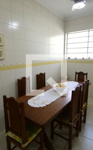 Casa à venda com 250m², 5 quartos e 2 vagasSala 2