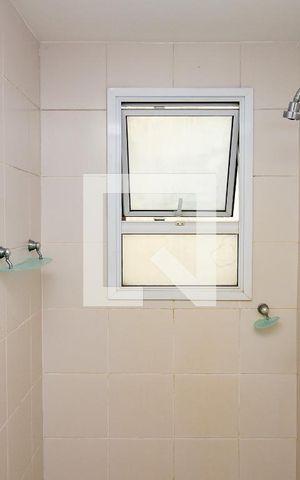 Apartamento à venda com 112m², 4 quartos e 2 vagas Apartamento à venda com 112m², 4 quartos e 2 vagasBanheiro Social
