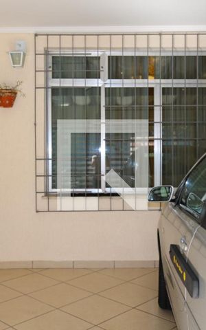 Casa à venda com 177m², 3 quartos e 2 vagas Casa à venda com 177m², 3 quartos e 2 vagasGaragem