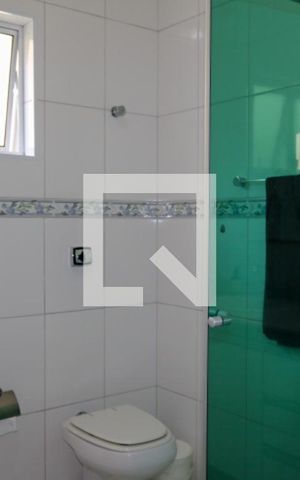 Casa à venda com 177m², 3 quartos e 2 vagas Casa à venda com 177m², 3 quartos e 2 vagasBanheiro dos Quartos