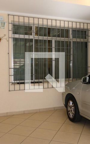 Casa à venda com 177m², 3 quartos e 2 vagas Casa à venda com 177m², 3 quartos e 2 vagasGaragem