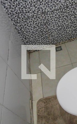 Casa de condomínio à venda com 75m², 2 quartos e 1 vaga Casa de condomínio à venda com 75m², 2 quartos e 1 vagaBanheiro