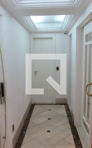 Apartamento à venda com 280m², 4 quartos e 4 vagasHall
