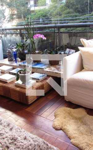 Apartamento à venda com 280m², 4 quartos e 4 vagasSala