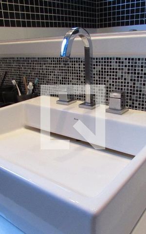 Apartamento à venda com 280m², 4 quartos e 4 vagasBanheiro da Suíte 3