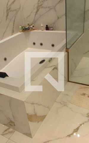 Apartamento à venda com 280m², 4 quartos e 4 vagasBanheiro da Suíte Master