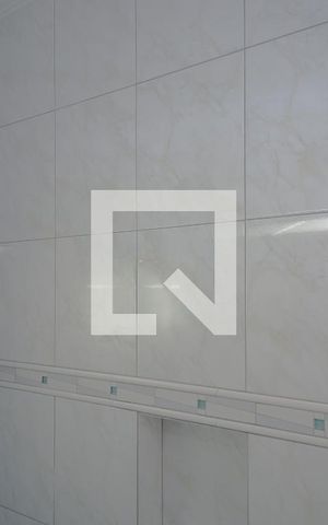 Casa à venda com 634m², 4 quartos e 5 vagas Casa à venda com 634m², 4 quartos e 5 vagasBanheiro da Suíte 2