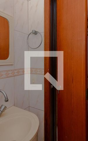 Casa à venda com 634m², 4 quartos e 5 vagas Casa à venda com 634m², 4 quartos e 5 vagasBanheiro Social