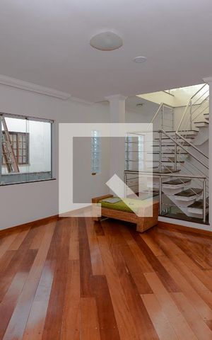 Casa à venda com 634m², 4 quartos e 5 vagas Casa à venda com 634m², 4 quartos e 5 vagasSala 3