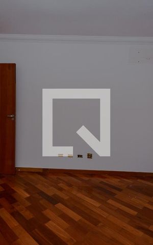 Casa à venda com 634m², 4 quartos e 5 vagas Casa à venda com 634m², 4 quartos e 5 vagasSuíte 3