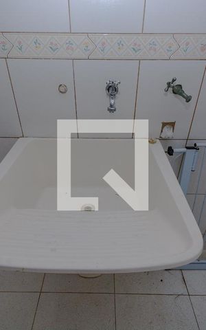 Casa à venda com 634m², 4 quartos e 5 vagas Casa à venda com 634m², 4 quartos e 5 vagasÁrea de Serviço